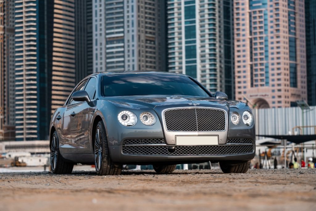 rent a luxury car in dubai