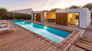 Advantages of Composite decking around pool 