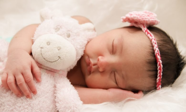 7 Baby Sleep Positions: Which One is Safe For Your Child?